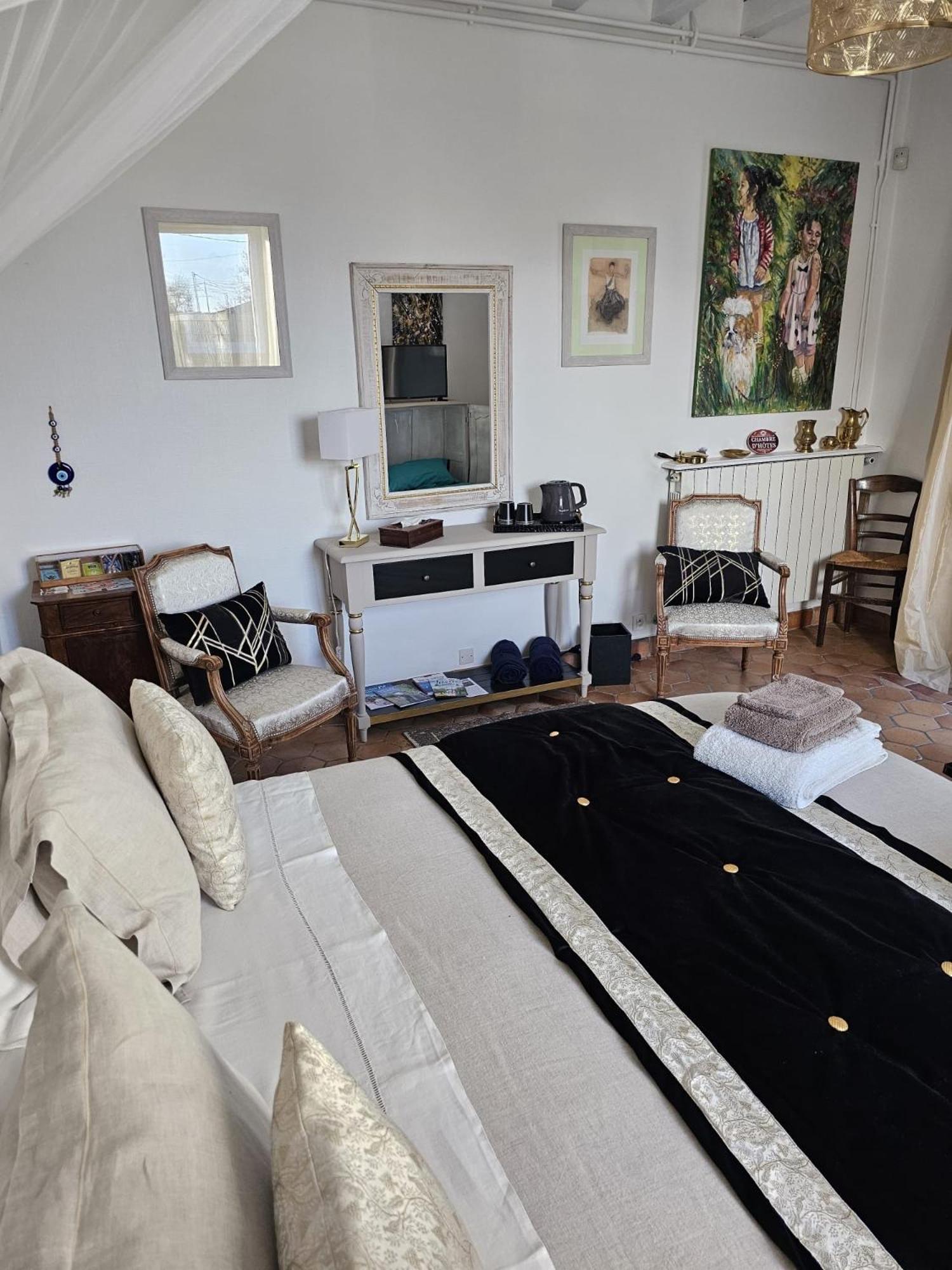 Corme-Royal Chambre D'Hotes Les Roches מראה חיצוני תמונה