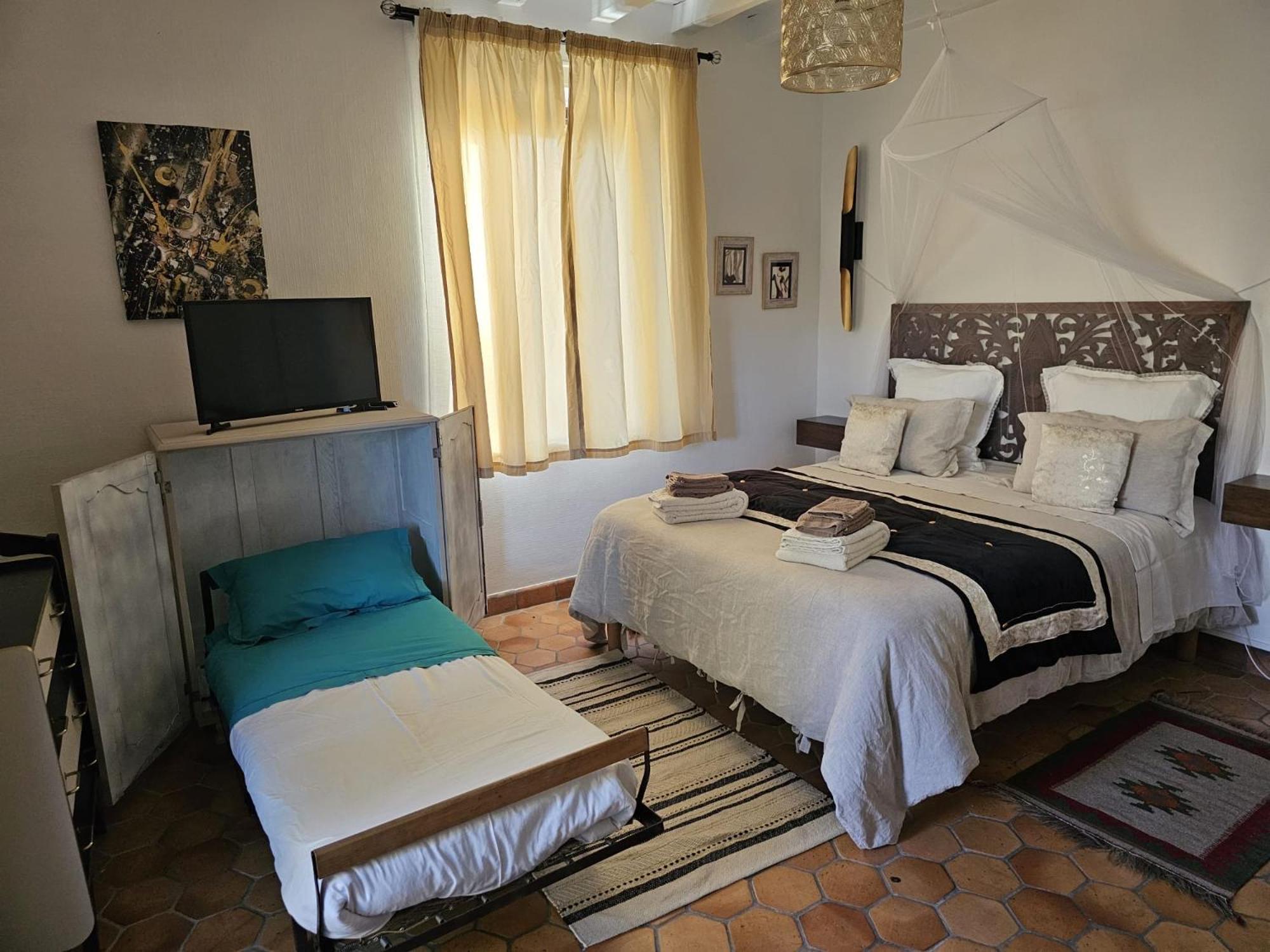 Corme-Royal Chambre D'Hotes Les Roches מראה חיצוני תמונה